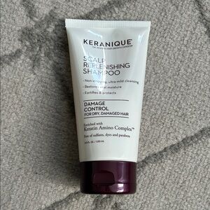 Keranique Scalp Replenishing Shampoo - White and Purple
